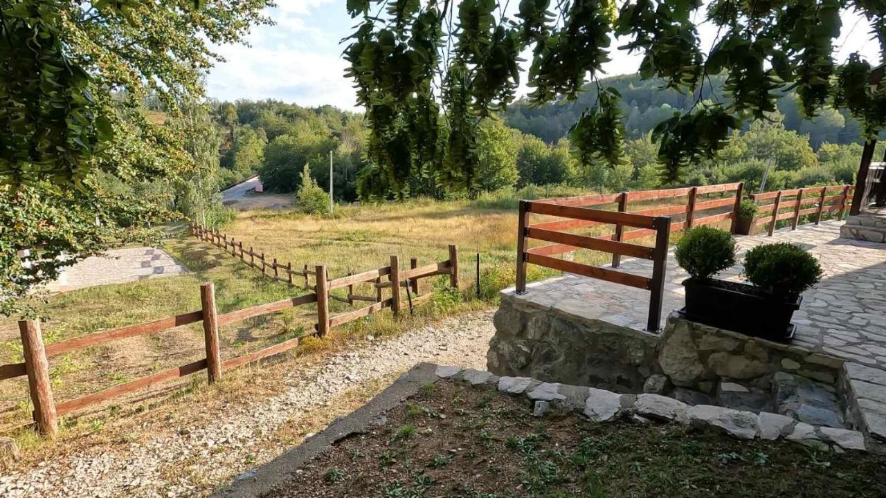 Green Eco Cottage 콜라신 외부 사진